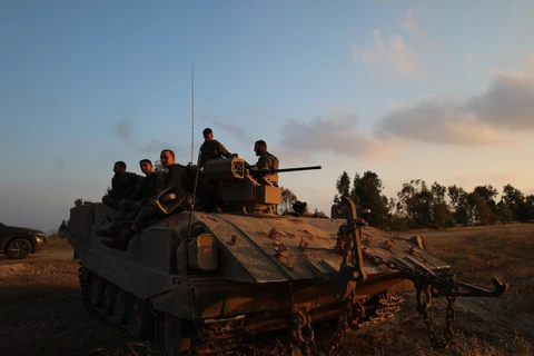Binh sỹ Israel được triển khai tại khu vực miền Nam nước này, giáp giới với Dải Gaza, ngày 7/4/2024. (Ảnh: THX/TTXVN)