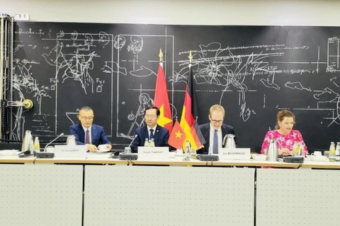 Khoá họp lần thứ ba Ủy ban về hợp tác khoa học-công nghệ Việt Nam-Đức ngày 27/6 tại Berlin. (Ảnh: TTXVN phát)
