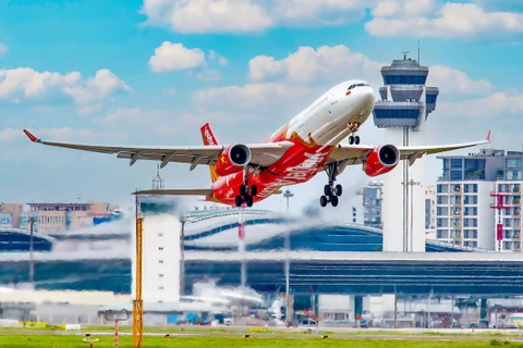 Trong 6 tháng đầu năm 2024, Vietjet đã trở lại hoạt động khai thác cao hơn giai đoạn 2019, trước đại dịch COVID-19 (Ảnh: H.T)