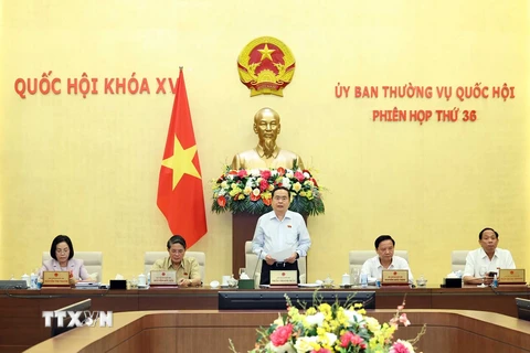 Chủ tịch Quốc hội Trần Thanh Mẫn phát biểu bế mạc phiên họp thứ 36 của Ủy ban Thường vụ Quốc hội. (Ảnh: Thống Nhất/TTXVN)