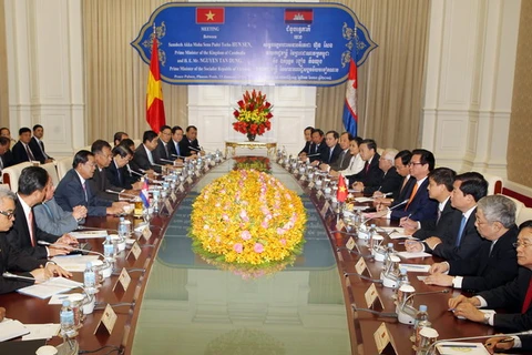 Thủ tướng Nguyễn Tấn Dũng tiếp kiến Quốc vương Campuchia 