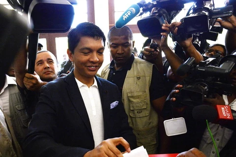Tổng thống Madagascar Andry Rajoelina từ chức
