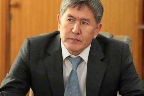 Tổng thống Kyrgyzstan chấp thuận nội các từ chức