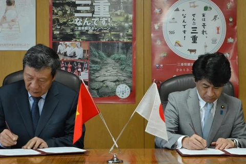Việt Nam và Nhật Bản đẩy mạnh hợp tác về lao động 