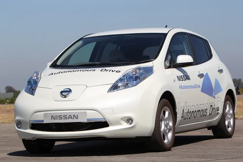 Nissan trang bị công nghệ tự lái cho xe trước năm 2017
