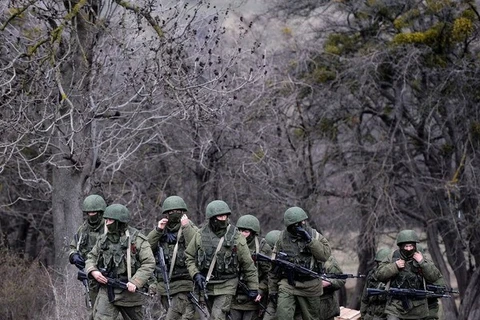 Ukraine cáo buộc Nga tiếp tục triển khai quân tại miền Đông