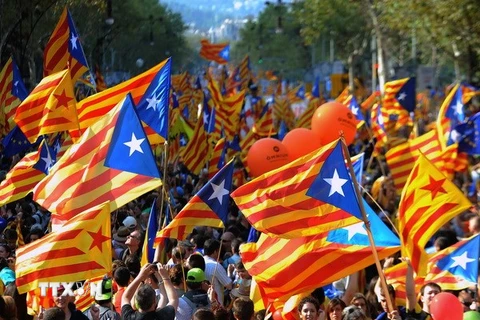 Tây Ban Nha: Lãnh đạo vùng Catalonia kêu gọi trưng cầu về độc lập