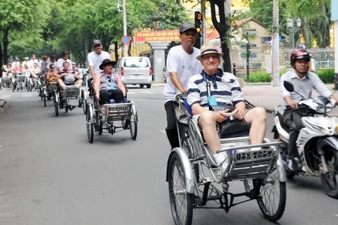 Phát triển du lịch Việt Nam bền vững gắn với trách nhiệm xã hội 
