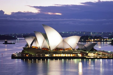 Australia: Sơ tán nhà hát Sydney do phát hiện gói đồ khả nghi