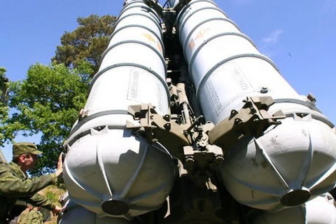 Belarus chuẩn bị nhận các hệ thống tên lửa S-300 của Nga