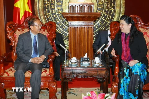 Việt Nam ưu tiên quan hệ hợp tác toàn diện với CHDCND Lào