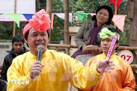 Thú chơi đu, chơi bài chòi trong ngày Tết ở Thừa Thiên-Huế