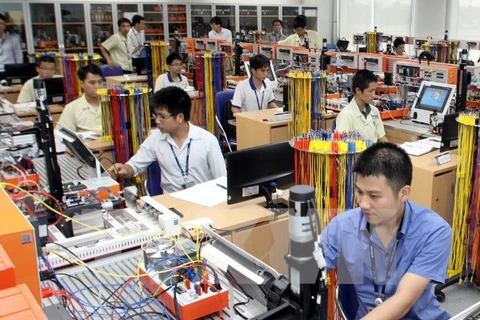 Tập đoàn Hàn Quốc xây nhà máy ăngten không dây tại Hà Nam