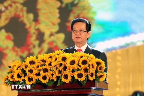 Thủ tướng dự kỷ niệm 40 năm giải phóng miền Nam tại Cần Thơ