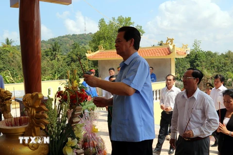 Thủ tướng dự khánh thành Bia lưu niệm Quân dân y ở Kiên Giang