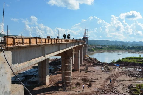 Sắp thông cầu bắc qua sông Mekong nối Lào và Myanmar 
