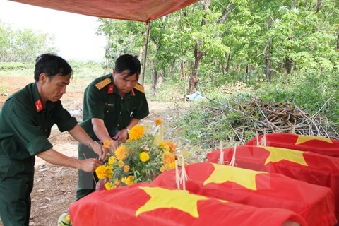 Thanh Hóa truy điệu, an táng hài cốt liệt sỹ hy sinh ở Lào
