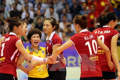 Tuyển bóng chuyền nữ Việt Nam giành ngôi vô địch Giải Bóng chuyền nữ quốc tế VTV năm 2014. (Nguồn: TTXVN)