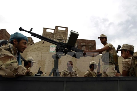 Lực lượng ủng hộ phiến quân Houthi tham gia cuộc chiến chống liên quân, tại thủ đô Sanaa ngày 24/7. (Nguồn: AFP/TTXVN)