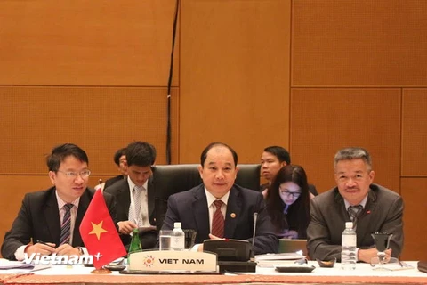 Đoàn Việt Nam tại Hội nghị AEM 47. (Ảnh: Kim Dung-Chí Giáp/Vietnam+) 