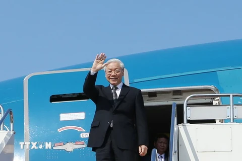 Tổng Bí thư Nguyễn Phú Trọng đến sân bay Haneda. (Ảnh: Trí Dũng/TTXVN) 