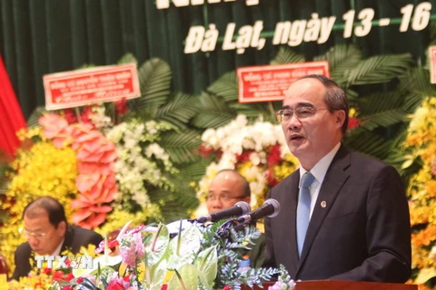 Chủ tịch Ủy ban Mặt trận Tổ quốc Việt Nam Nguyễn Thiện Nhân phát biểu chỉ đạo tại Đại hội. (Ảnh: Đặng Tuấn/TTXVN) 