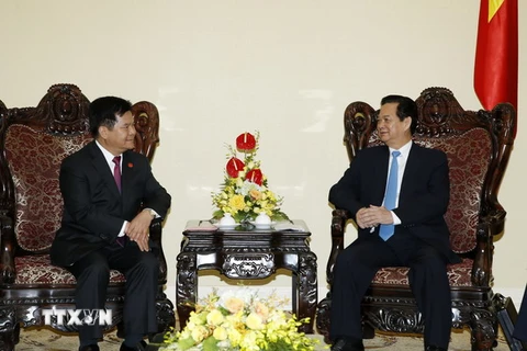 Thủ tướng Nguyễn Tấn Dũng tiếp Bí thư tỉnh ủy Vân Nam, Trung Quốc Lý Kỷ Hằng. (Ảnh: Đức Tám/TTXVN) 