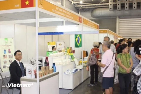 Gian hàng Việt Nam tại Hội chợ Thực phẩm châu Á-Thái Bình Dương 2015. (Ảnh: Lê Hải/Vietnam+) 