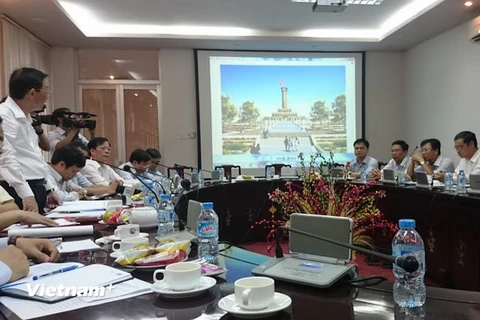 Quang cảnh buổi họp về khảo sát xây dựng cột cờ Hà Nội tại Cà Mau. (Ảnh: Nguyễn Văn Cảnh/Vietnam+)