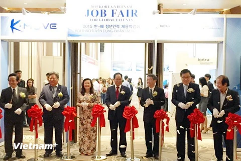 Lễ khai mạc ngày hội tuyển dụng nhân tài Hàn-Việt 2015. (Ảnh: Mỹ Phương/Vietnam+) 