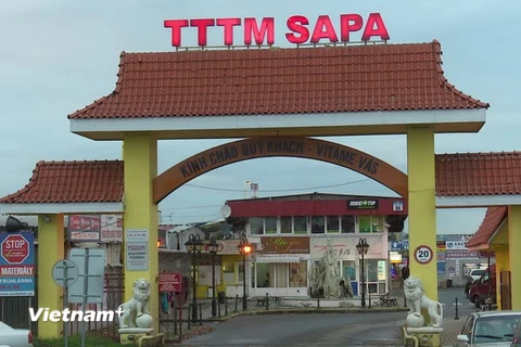Trung tâm thương mại Sapa, nơi có 3.000 người Việt đang kinh doanh hàng ngày. (Ảnh: Trần Quang Vinh/Vietnam+)