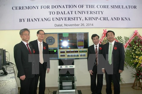 Đại học Đà Lạt tổ chức tiếp nhận thiết bị Core Simulator (mô phỏng lõi lò phản ứng hạt nhân), sử dụng trong nhà máy điện hạt nhân. Ảnh minh họa. (Ảnh: Đặng Tuấn/TTXVN)