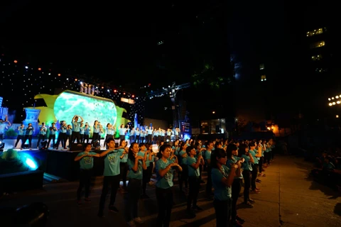 Sự kiện Giờ trái đất 2015 diễn ra tại Quảng trường Cách mạng tháng Tám, Hà Nội (Ảnh: Đức Duy/Vietnam+)