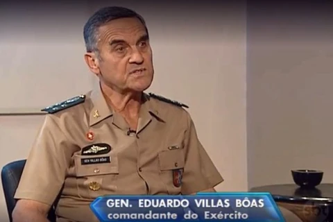 Tư lệnh quân đội Brazil Eduardo Vilas Boas. (Nguồn: defesaaereanaval.com.br)