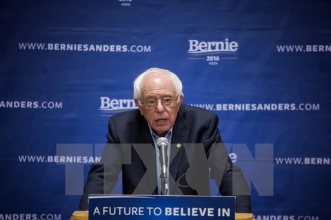 Ông Bernie Sanders phát biểu trong một cuộc họp báo sau chiến dịch vận động tranh cử ở thành phố New York, Mỹ. (Nguồn: AFP/TTXVN)