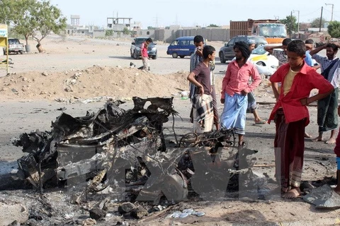 Hiện trường vụ đánh bom liều chết ở Yemen. (Nguồn: AFP/TTXVN)