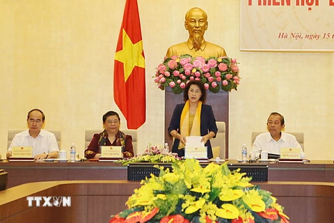  Chủ tịch Quốc hội Nguyễn Thị Kim Ngân chủ trì phiên họp thứ 7 Hội đồng Bầu cử Quốc gia. (Ảnh: Trọng Đức/TTXVN)