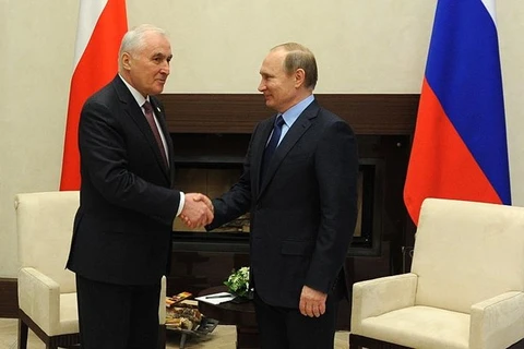 Tổng thống Nga Vladimir Putin và Tổng thống Nam Ossetia Leonid Tibilov. (Nguồn: en.kremlin.ru)