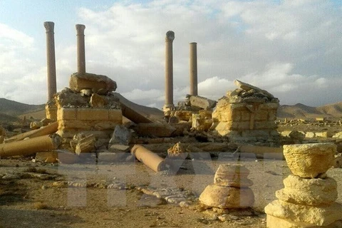 hiều di tích lịch sử ở thành cổ Palmyra bị phiến quân IS tàn phá. (Nguồn: AFP/TTXVN)