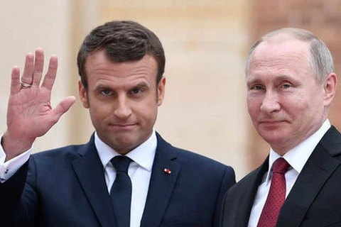 Tân Tổng thống Pháp Emmanuel Macron và người đồng cấp Nga Vladimir Putin. (Nguồn: Getty) 