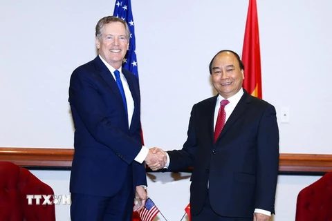 Thủ tướng Nguyễn Xuân Phúc tiếp Đại diện thương mại Hoa Kỳ Robert Lighthizer. (Ảnh: Thống Nhất/TTXVN)