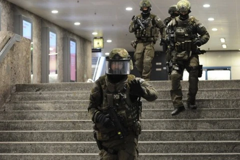 Cảnh sát Đức (Nguồn: cnn.com)