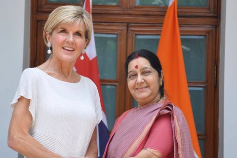 Bộ trưởng Ngoại giao Australia Julie Bishop đã gặp người đồng cấp Ấn Độ Sushma Swaraj. (Nguồn: dynamitenews)