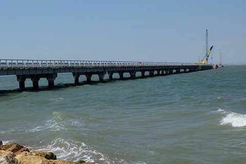 Cầu Crimea bắc qua eo biển Kerch. (Nguồn: Sputnik)