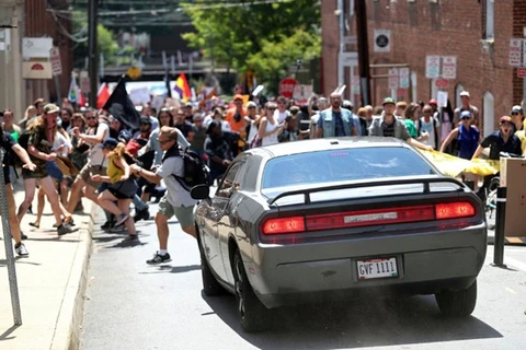 Chiếc ôtô lao vào đám đông tại cuộc tuần hành. (Nguồn: AP)