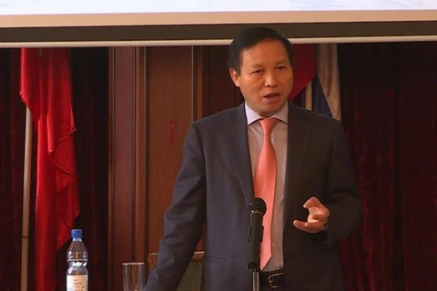 Đại sứ Ngô Đức Mạnh phát biểu tại hội thảo. (Ảnh: Dương Trí/Vietnam+)