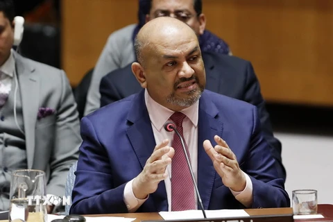 Đại sứ Yemen tại LHQ Khaled Hussein Mohamed Alyemany (phía trước) tại phiên họp của Hội đồng Bảo an Liên hợp quốc về Yemen ở New York (Mỹ) ngày 17/4. (Nguồn: THX/TTXVN)