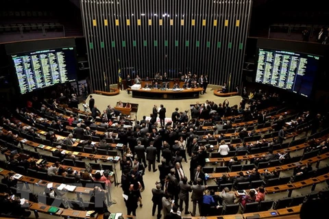 Toàn cảnh một phiên họp Quốc hội Brazil tại thủ đô Brasilia. (Ảnh: AFP/TTXVN)