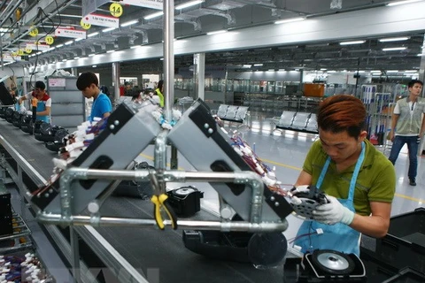 Dây chuyền sản xuất thiết bị điện tử gia dụng tại công ty LG Electronics Việt Nam. Ảnh minh họa. (Ảnh: Lâm Khánh/TTXVN)