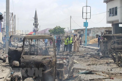 Hiện trường một vụ nổ ở Mogadishu, Somalia. (Nguồn: THX/TTXVN)